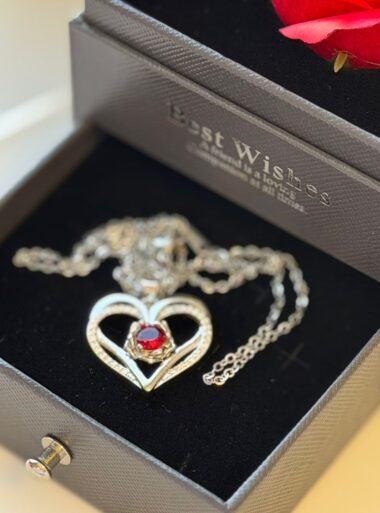 FOREVER ROSE WITH JEWELRY 2